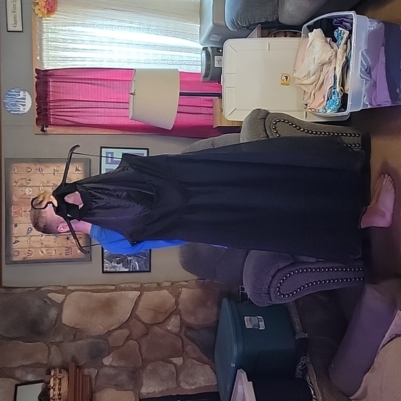 Body & ties ployester used dress - Picture 2 of 3